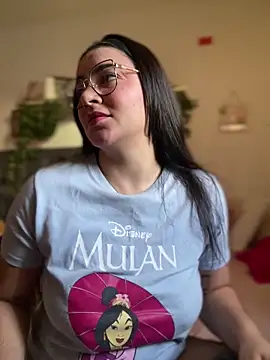 Snapshot of Lia_flowers chatting on January 27, 10:38 pm Lia flowers online show from January 27, 10:38 pm