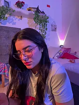 Snapshot of Lia_flowers chatting on January 28, 1:39 am Lia flowers online show from January 28, 1:39 am