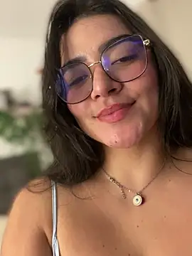 Snapshot of Lia_flowers chatting on March 6, 11:09 pm Lia flowers online show from March 6, 11:09 pm