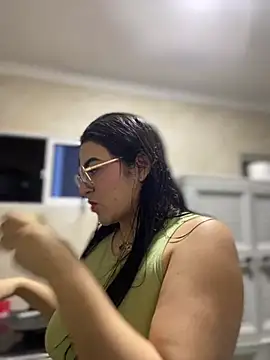 Snapshot of Lia_flowers chatting on March 8, 12:00 am Lia flowers online show from March 8, 12:00 am