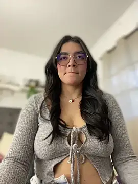 Snapshot of Lia_flowers chatting on March 8, 11:07 pm Lia flowers online show from March 8, 11:07 pm