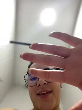 Snapshot of Lia_flowers chatting on March 14, 8:10 am Lia flowers online show from March 14, 8:10 am