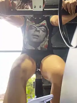 Snapshot of Lia_flowers chatting on March 21, 10:06 pm Lia flowers online show from March 21, 10:06 pm