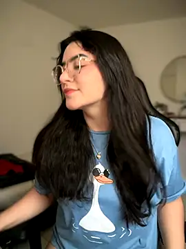 Snapshot of Lia_flowers chatting on October 26, 8:15 pm Lia flowers online show from October 26, 8:15 pm