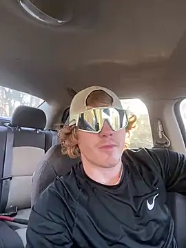 Snapshot of hottestcouplevaa chatting on January 8, 9:01 pm hottestcouplevaa online show from January 8, 9:01 pm