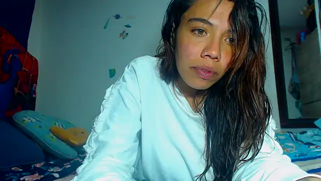 AmaraRoberts420 online show from December 19, 8:23 pm