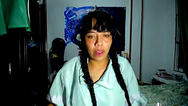 AmaraRoberts420 online show from May 14, 1:56 am