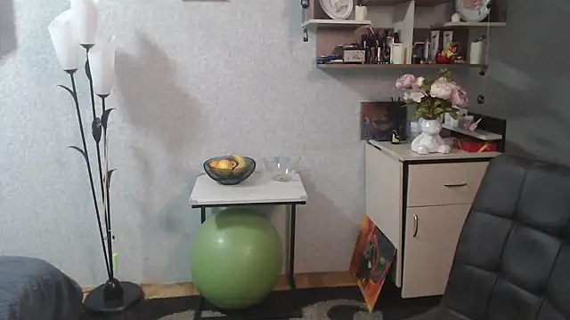 Snapshot of BeatriksS chatting on February 28, 3:15 pm BeatriksS online show from February 28, 3:15 pm