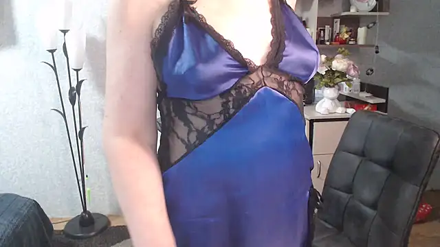 Snapshot of BeatriksS chatting on March 4, 4:30 pm BeatriksS online show from March 4, 4:30 pm