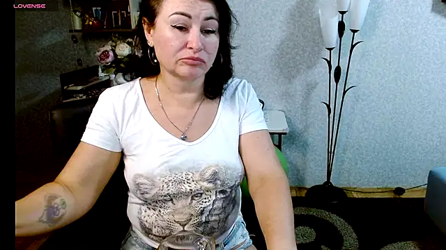 Snapshot of BeatriksS chatting on October 30, 5:24 pm BeatriksS online show from October 30, 5:24 pm