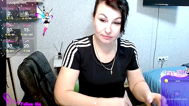 Snapshot of BeatriksS chatting on December 17, 8:37 pm BeatriksS online show from December 17, 8:37 pm