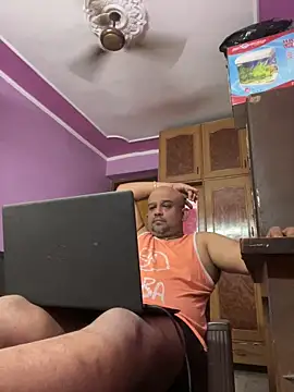 Dick 6inches online show from April 12, 7:02 am