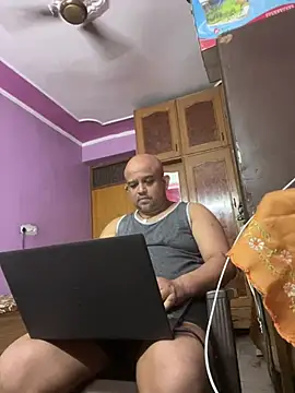 Snapshot of Dick_6inches chatting on July 14, 10:21 am Dick 6inches online show from July 14, 10:21 am