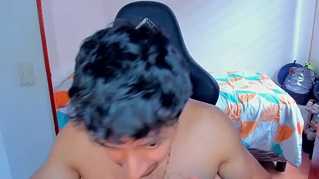 Tommy Bred online show from February 9, 6:01 pm