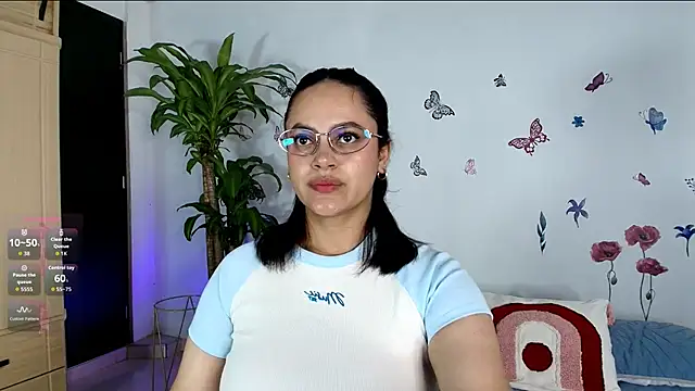 Snapshot of VICTORIABLACK_@xh chatting on May 18, 9:59 am VICTORIABLACK xh online show from May 18, 9:59 am