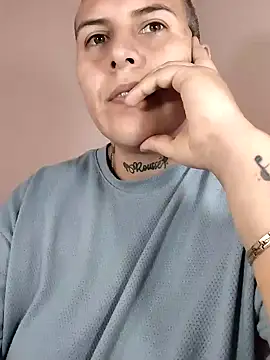 Yessi rousse online show from December 3, 5:01 pm