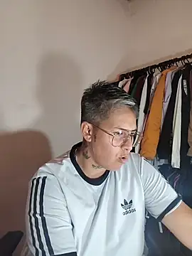 Snapshot of Yessi_rousse chatting on November 3, 11:26 pm Yessi rousse online show from November 3, 11:26 pm