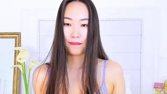 NaomiYuu online show from March 2, 2:19 am