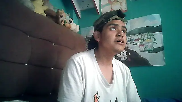 Snapshot of Valesh20 chatting on October 19, 9:26 pm Valesh20 online show from October 19, 9:26 pm