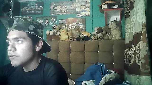 Snapshot of Valesh20 chatting on December 1, 11:54 pm Valesh20 online show from December 1, 11:54 pm