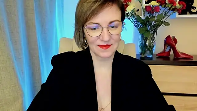 feliziaDesire online show from March 31, 10:59 am