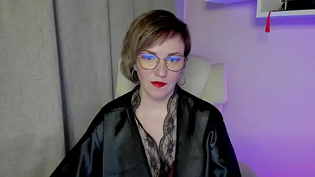 feliziaDesire online show from May 11, 11:05 am