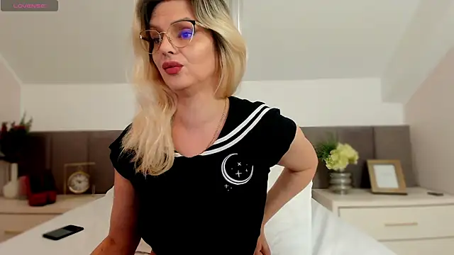 AshleyStorm  online show from March 19, 8:23 am