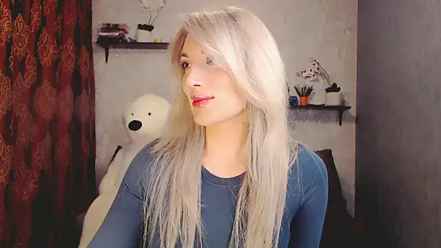 MillaXQueen online show from February 3, 12:57 pm