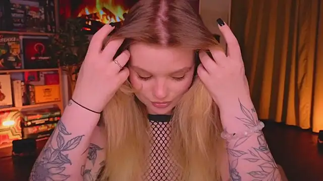 Hottie Jane online show from September 27, 7:30 pm