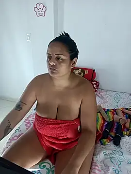 Snapshot of Rossestoner chatting on January 5, 11:04 am Rossestoner online show from January 5, 11:04 am