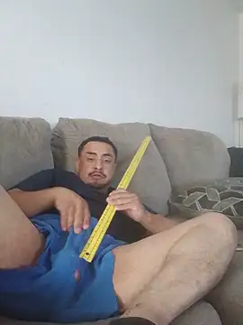 hungpenis210 online show from June 7, 3:16 pm