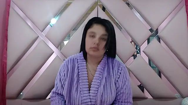 nathaly low1 online show from December 2, 4:07 am