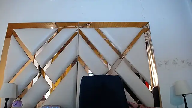 nathaly low1 online show from March 6, 12:45 pm