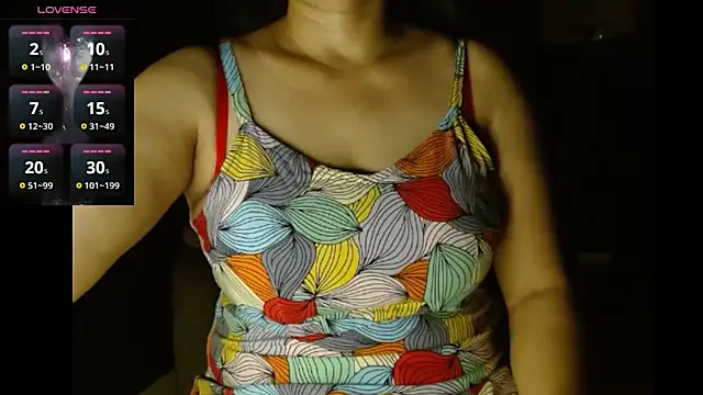 Snapshot of janifer001 chatting on May 18, 3:57 am janifer001 online show from May 18, 3:57 am