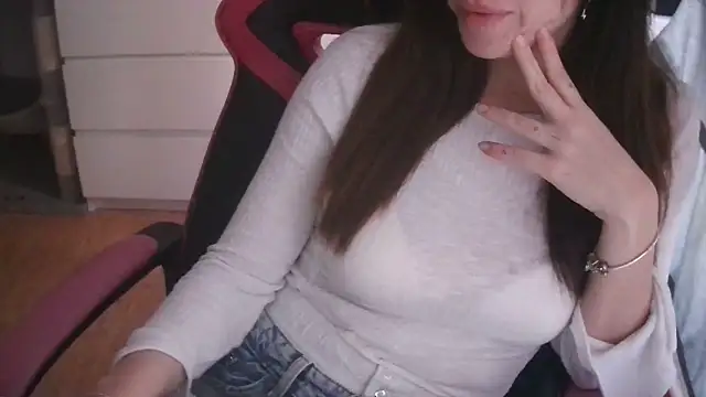 LunaGuerraxx online show from March 11, 8:31 am