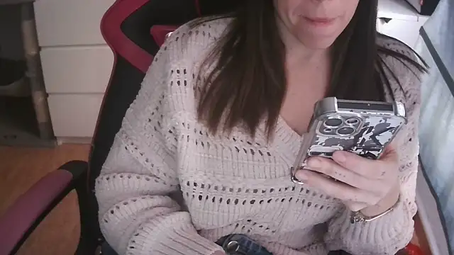 LunaGuerraxx online show from March 13, 8:32 am