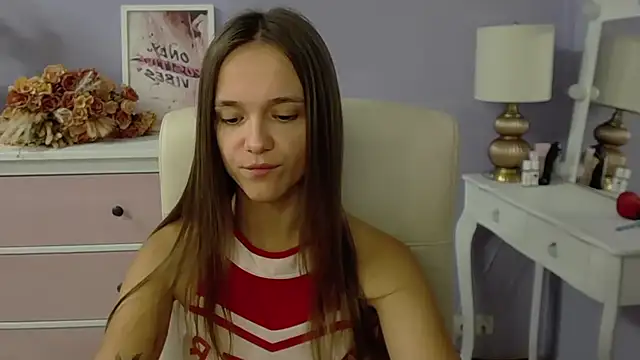 Snapshot of dirtyxEmily chatting on September 22, 6:37 am dirtyxEmily online show from September 22, 6:37 am