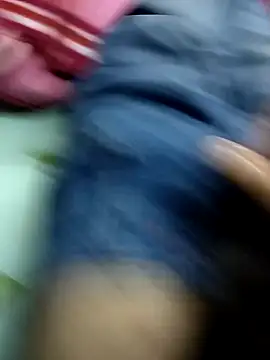 Snapshot of Sanny212 chatting on December 15, 11:14 am Sanny212 online show from December 15, 11:14 am