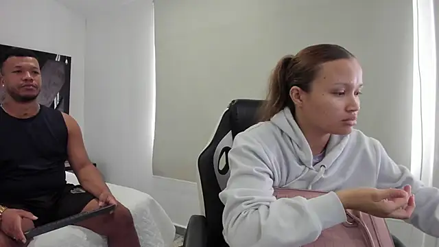 AnnieAndStefan online show from February 15, 1:52 pm