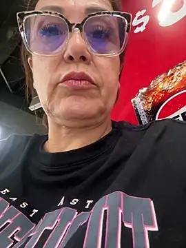 lonely shewolf online show from February 17, 6:03 pm