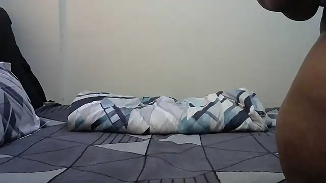 Snapshot of AddictiveAssCurves chatting on March 13, 9:21 am AddictiveAssCurves online show from March 13, 9:21 am