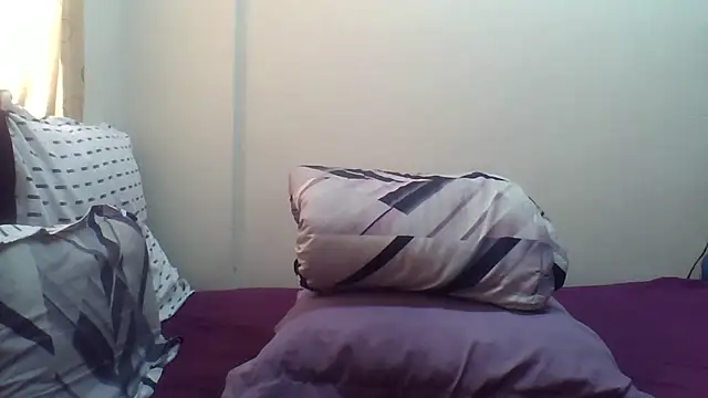 Snapshot of AddictiveAssCurves chatting on October 17, 8:28 am AddictiveAssCurves online show from October 17, 8:28 am