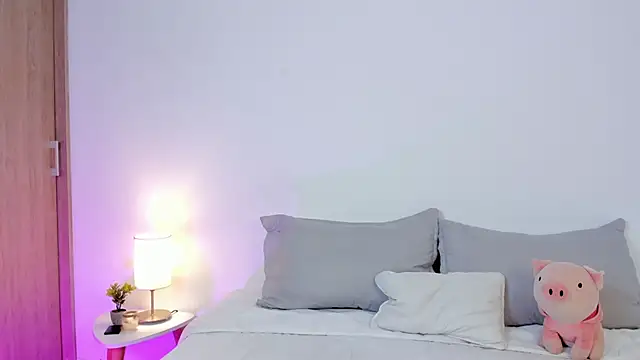 Snapshot of Kattycollinss1 chatting on November 20, 2:45 am Kattycollinss1 online show from November 20, 2:45 am