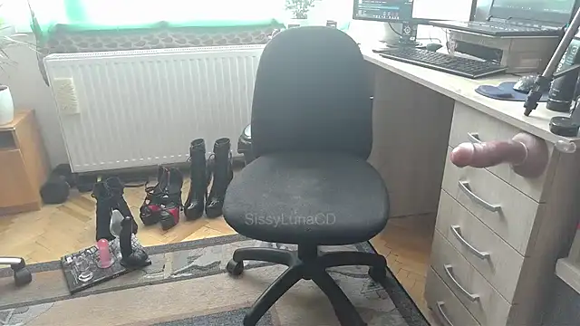 SissyLunaCD online show from January 31, 9:48 am