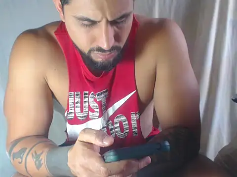 Snapshot of sebasx412 chatting on February 4, 7:31 pm sebasx412 online show from February 4, 7:31 pm