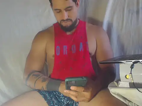 Snapshot of sebasx412 chatting on February 14, 8:16 pm sebasx412 online show from February 14, 8:16 pm