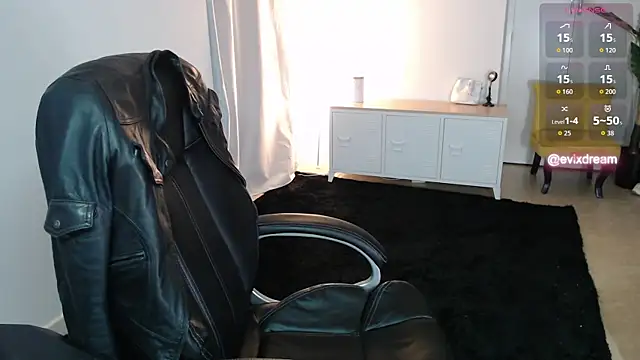 Crystal-dreamt online show from April 15, 10:00 am