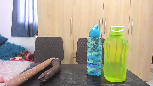 Snapshot of andreita_trujillos chatting on October 4, 1:53 pm andreita trujillos online show from October 4, 1:53 pm