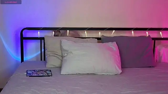 Snapshot of sinthiaroze chatting on October 24, 7:32 pm sinthiaroze online show from October 24, 7:32 pm