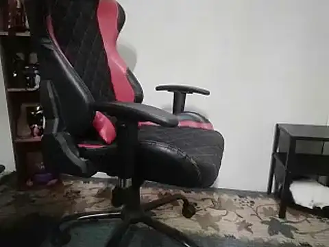 Snapshot of XnastyD chatting on March 12, 12:31 am XnastyD online show from March 12, 12:31 am